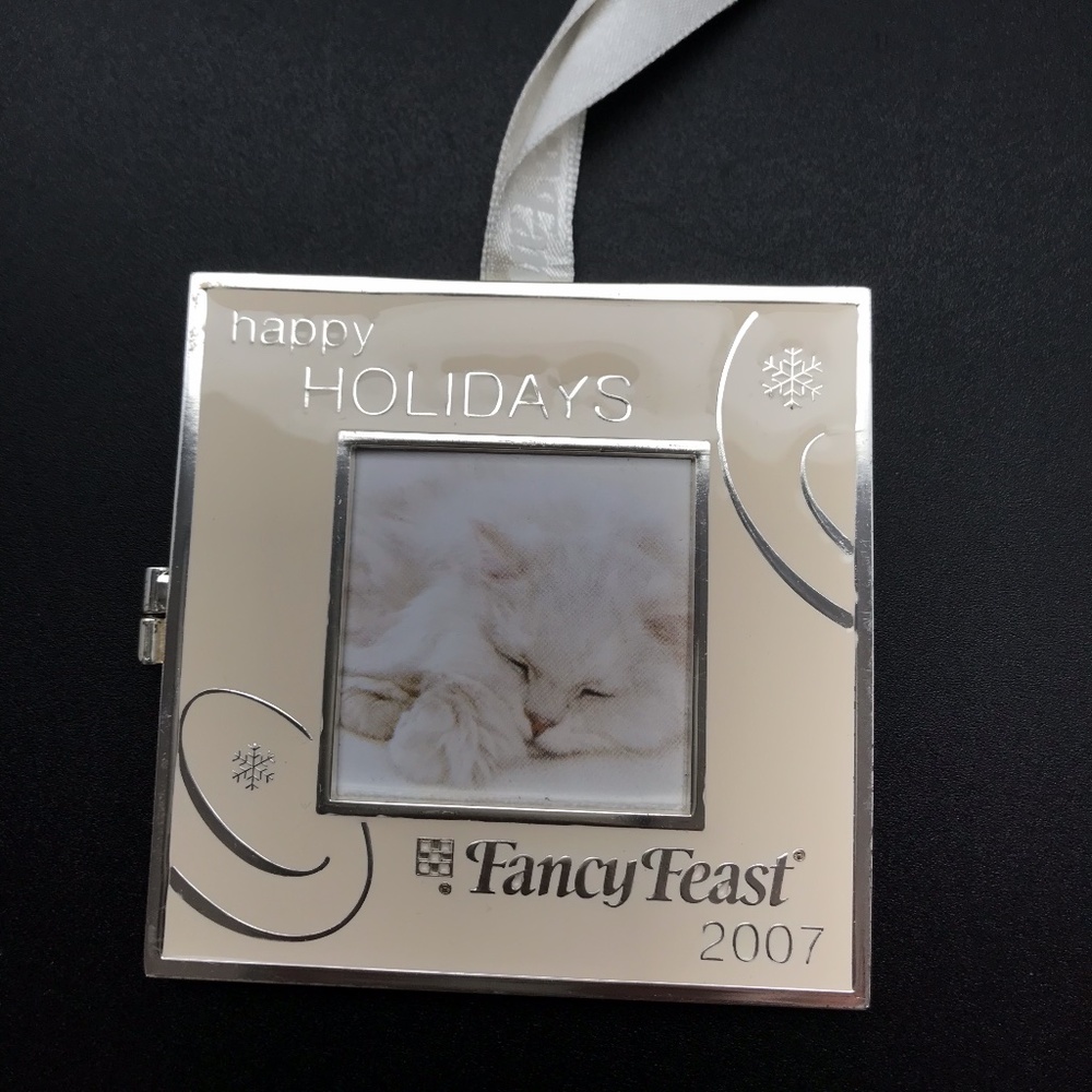 2007 Fancy Feast Collectible Christmas Ornament